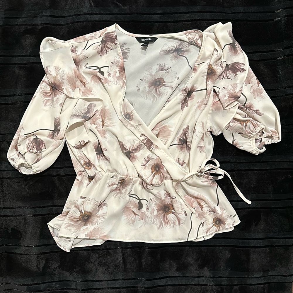 Express Floral Blouse